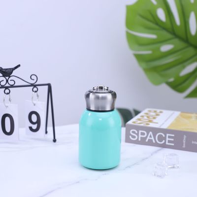 tasse en acier inoxydable avec couvercle